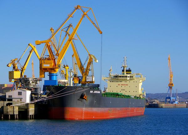 Port and industrial logistics MARITIME KUHN is present in every commercial port around France Port and industrial logistics MARITIME KUHN is present in every commercial port around France