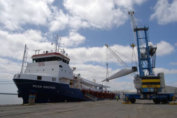 Sensitive operation in Brest harbour