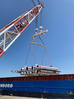 Heavy lifts handling in Saint-Nazaire