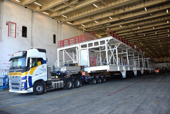 Roro operations at La Rochelle harbour