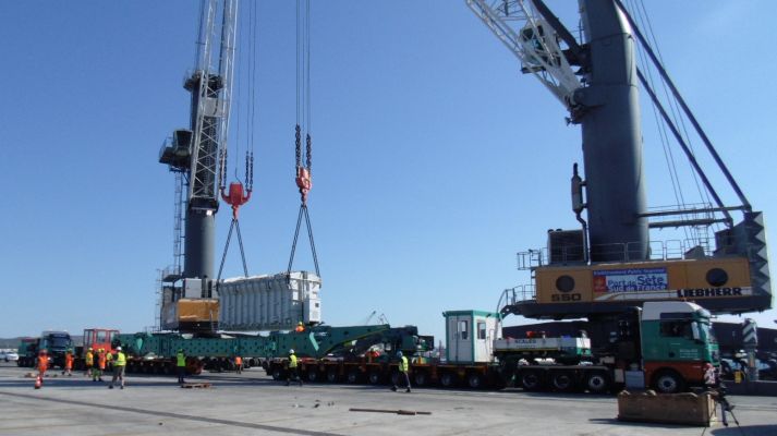 Transformer handling in Sète