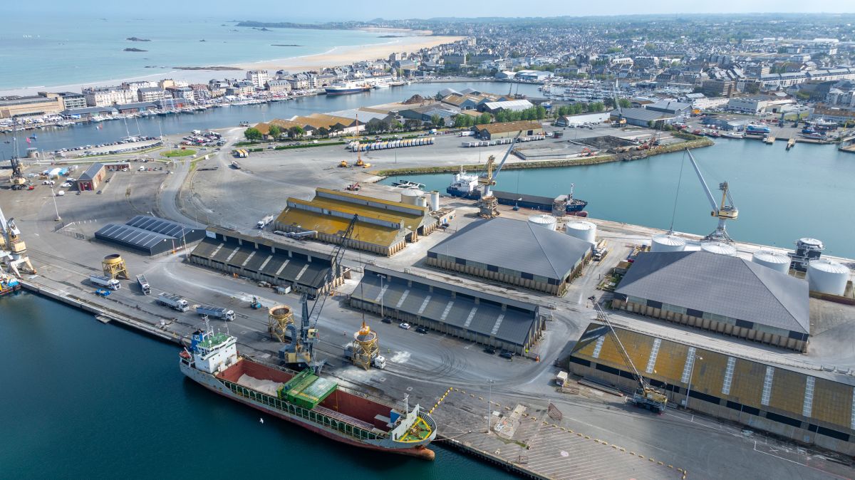 Vue aérienne du port de Saint-Malo Vue aérienne du port de Saint-Malo